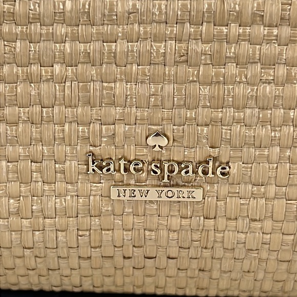 kate spade “Olive Drive Straw Savannah Tote” - Picture 6 of 16
